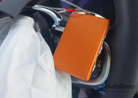 2024 Volvo Xc60 B5 Plus Dark Theme z USA, uszkodzony, nr VIN YV4L12RL6R1822910